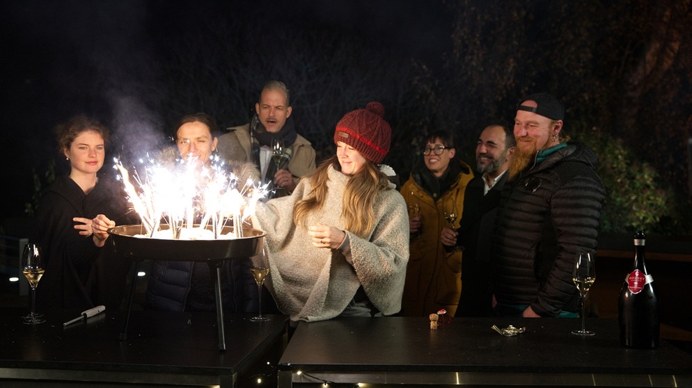 Silvestergrillen — Lucki Maurer am Grill